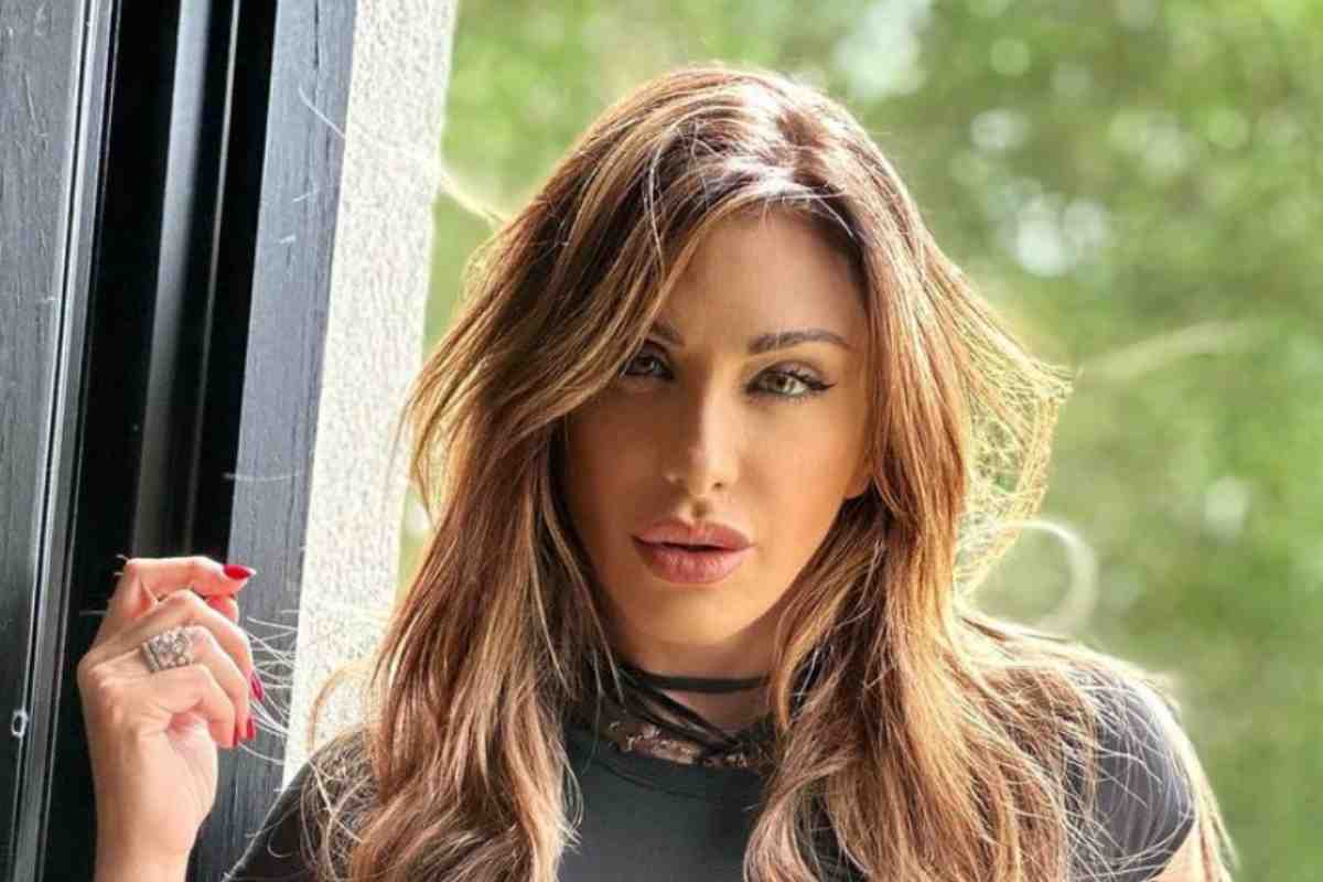 Sabrina Salerno maglietta bagnata lato A