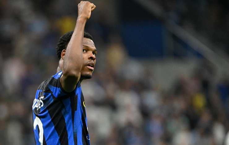 Dumfries rinnova con l'Inter