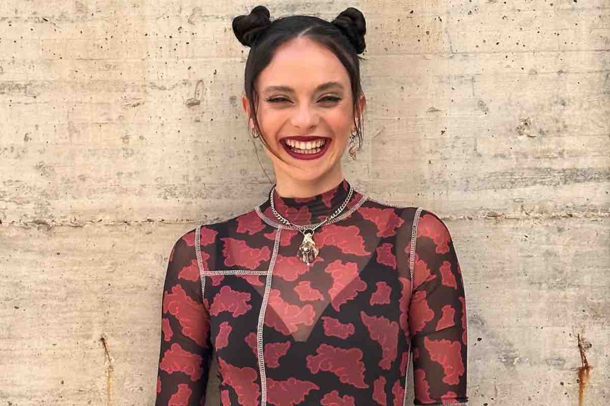 Francesca Michielin sorridente sui social