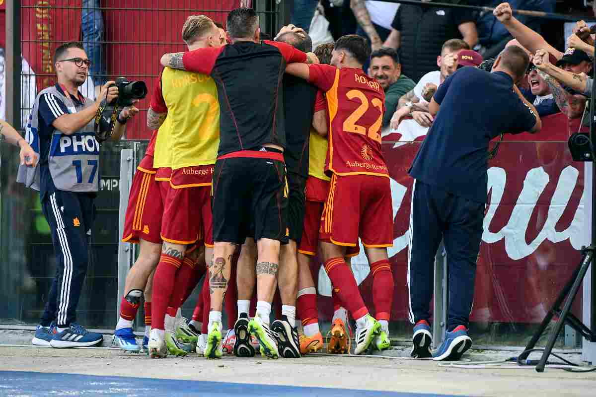 Attacco a Mourinho: "Gioco noioso, se ne andrà"