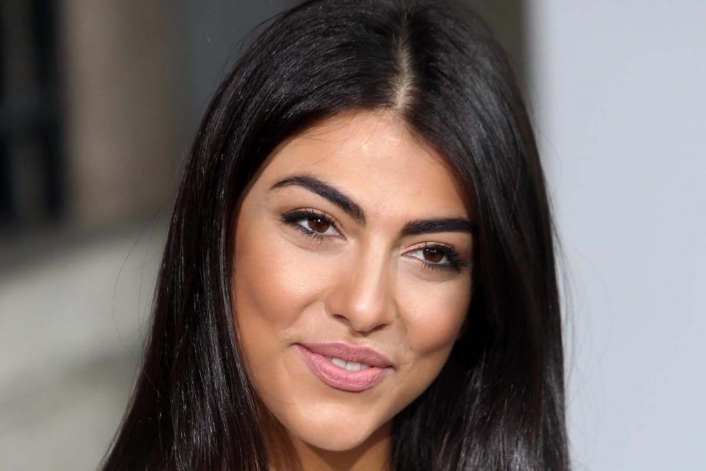 giulia-salemi-collezione-da-urlo-l-infuencer-domina-con-il-suo-intimo