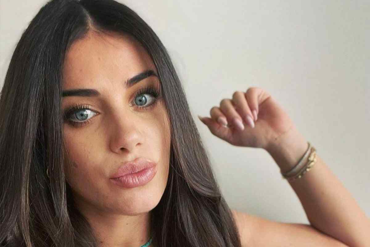 Eleonora Boi lascia tutti a bocca aperta con il vestito corto