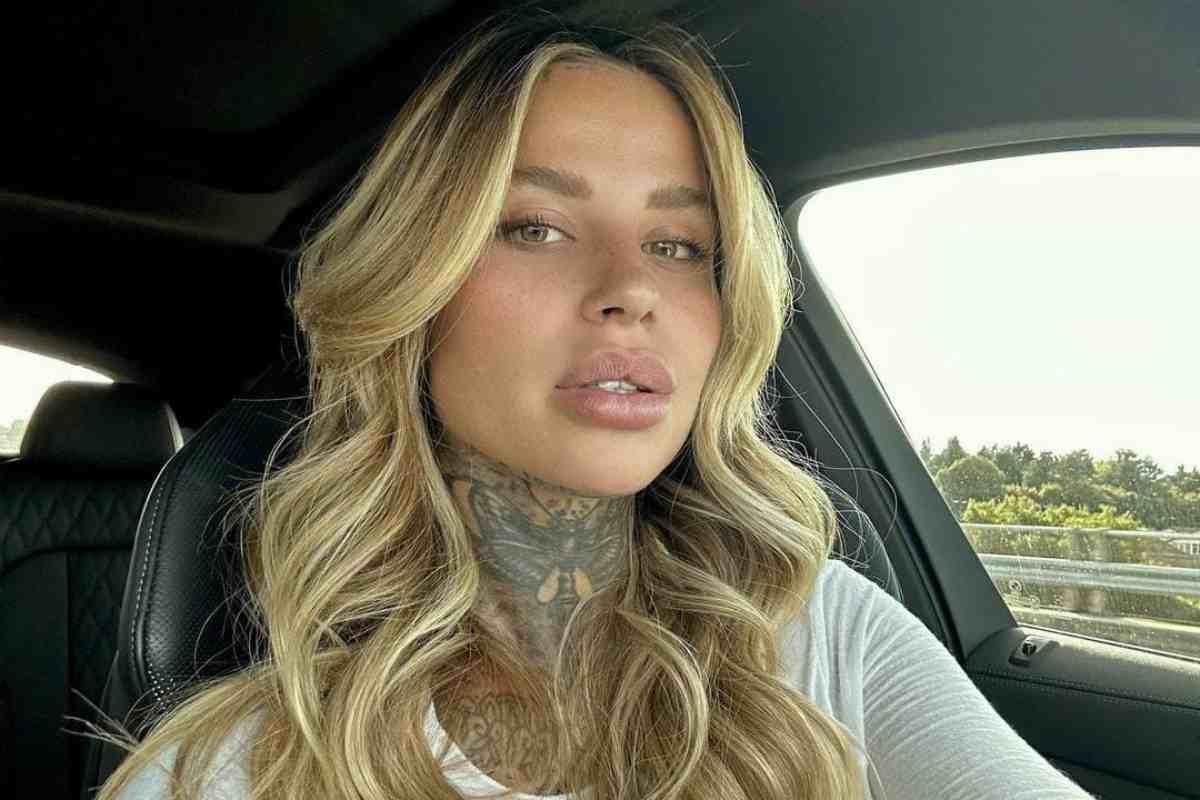 Zoe Cristofoli fa impazzire tutti in leopardato