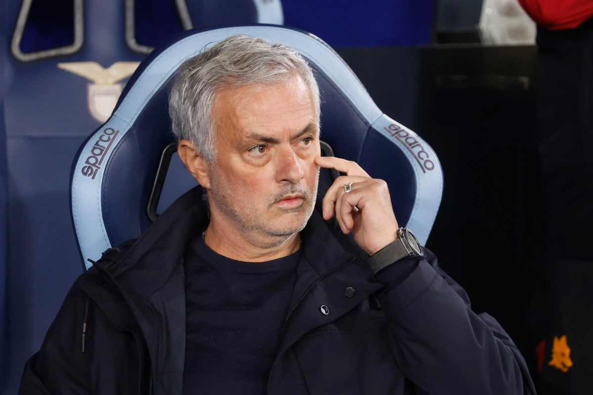 Mourinho è al centro di un triangolo di calciomercato con Milan e Tottenham