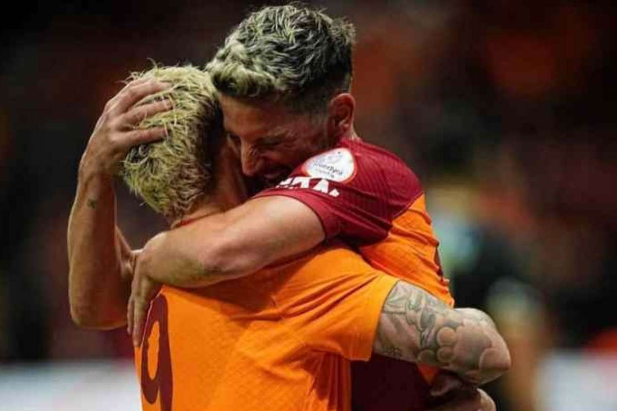 Mertens si ritira dal calcio