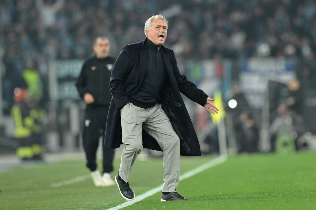 Mourinho e l'addio alla Roma: lite clamorosa dopo l'esonero
