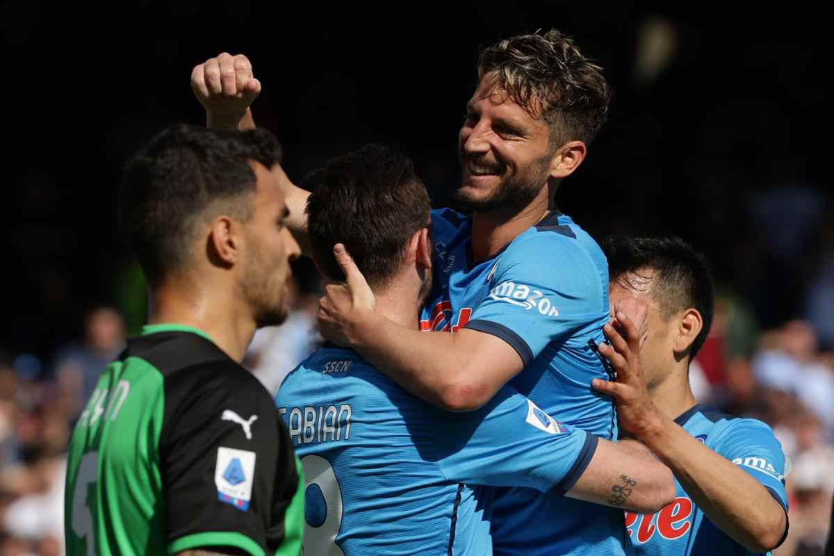 Dries Mertens potrebbe portare al Napoli il nuovo allenatore