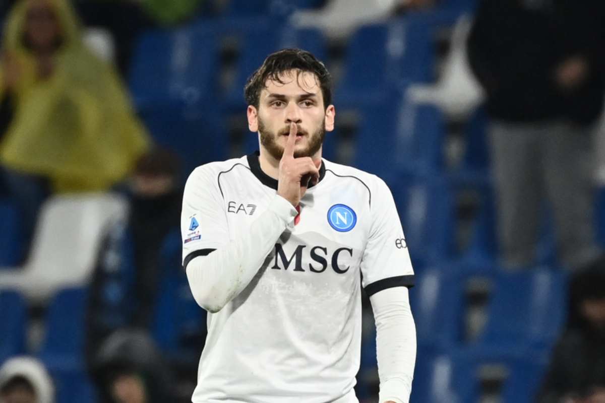 Khvicha Kvaratskhelia lascerà il Napoli con la clausola rescissoria