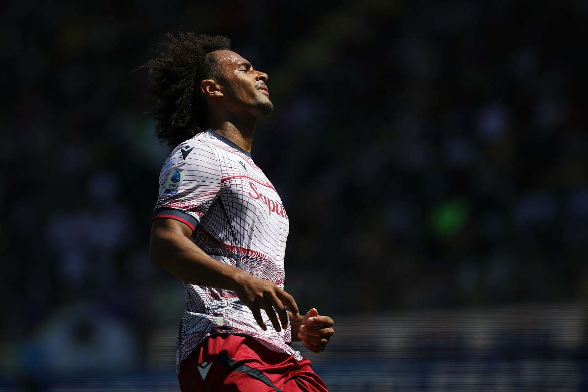 Zirkzee, Milan nei guai