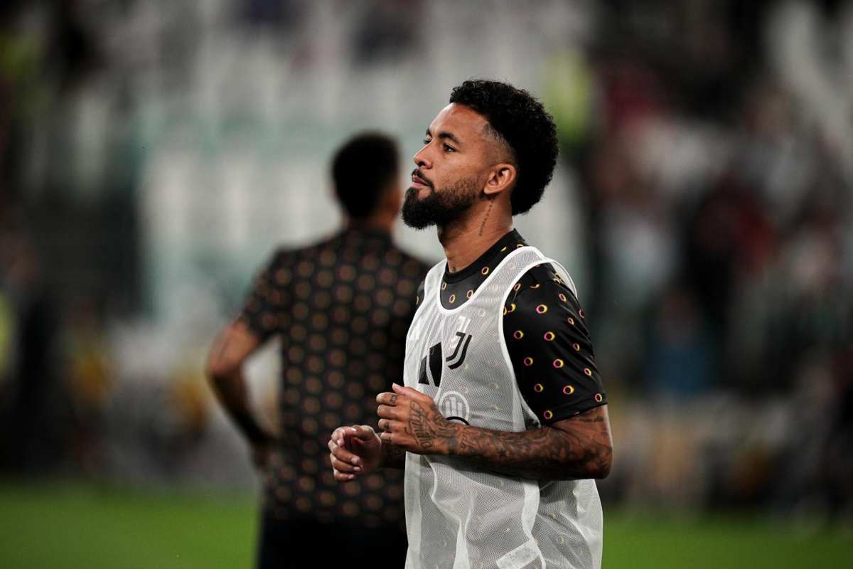 Douglas Luiz ha un problema