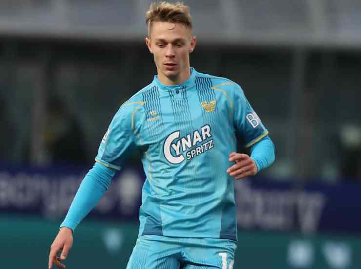 Nicolussi Caviglia in campo con il Venezia