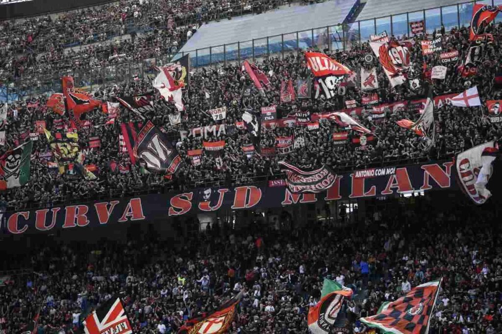 Curva dei tifosi del Milan