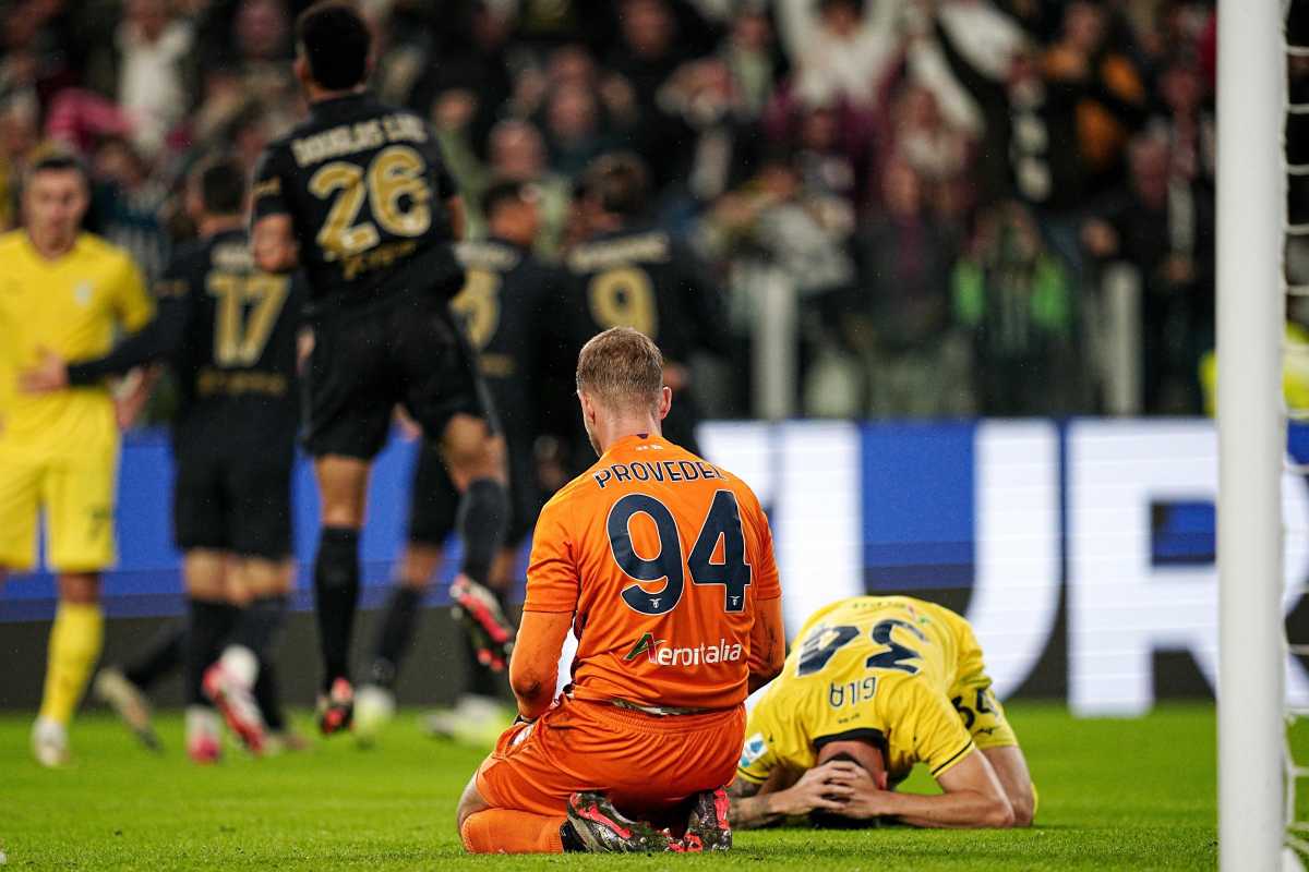 Giocatori della Lazio delusi dopo il gol subito dalla Juventus