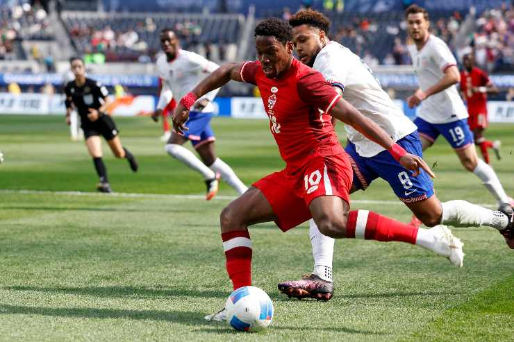 Jonathan David in azione con il Canada