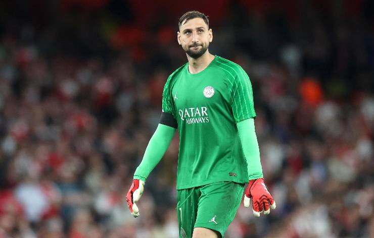 Gianluigi Donnarumma pensieroso