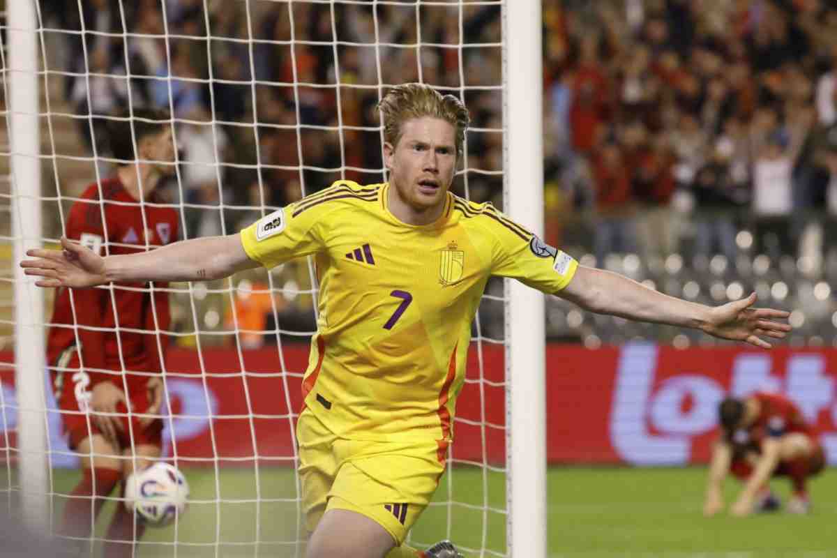 De Bruyne esulta