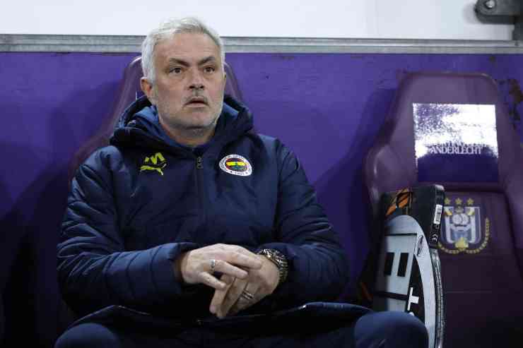 Mourinho in panchina