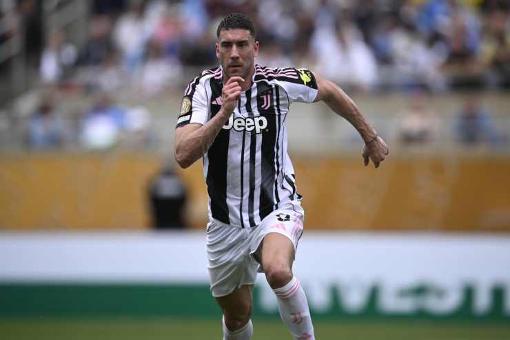 Vlahovic con la Juventus