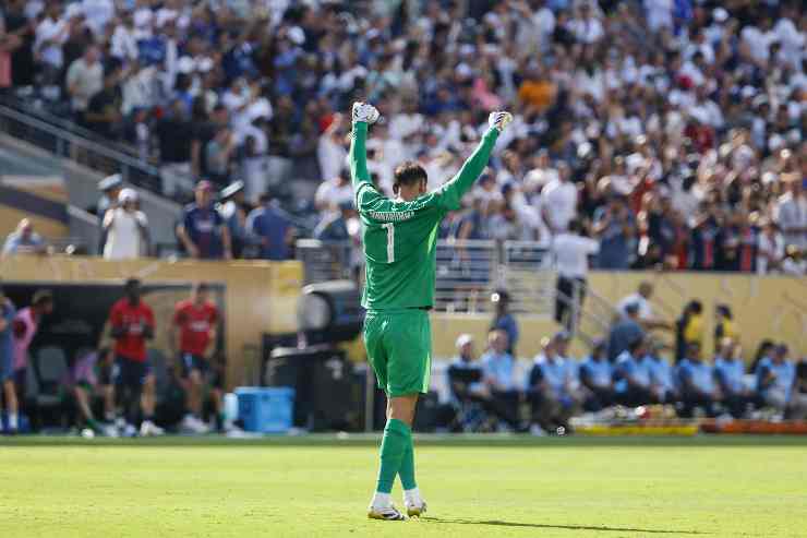 Gianluigi Donnarumma esulta