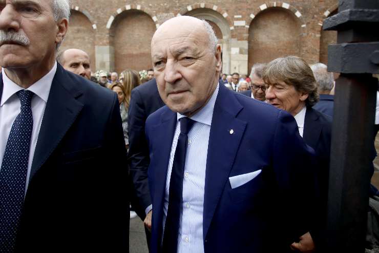 Giuseppe Marotta pensieroso