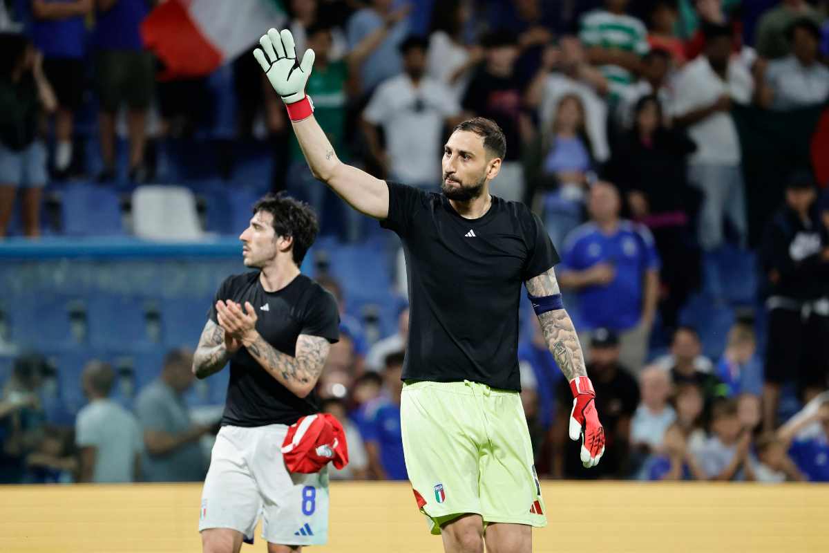 Gianluigi Donnarumma alla fine di una gara della nazionale