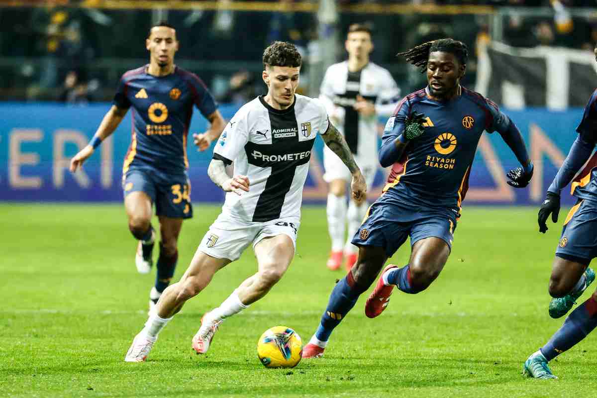 Manu Koné duranta una gara di campionato col Parma
