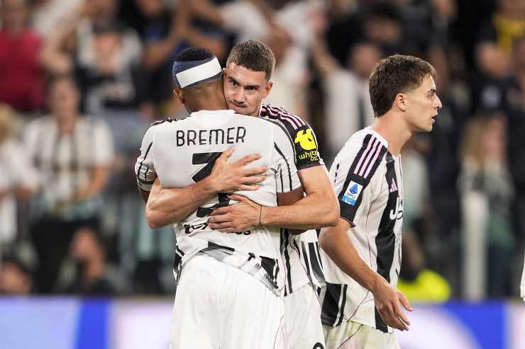 Vlahovic esulta contro il Parma