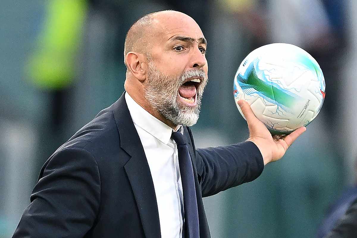 Igor Tudor urla inviperito dalla panchina