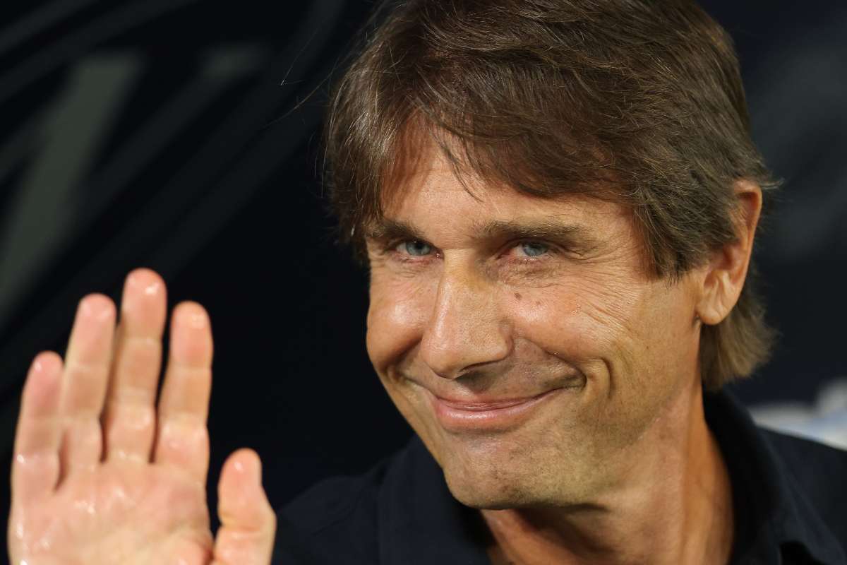 Antonio Conte poco prima della sfida col Cagliari