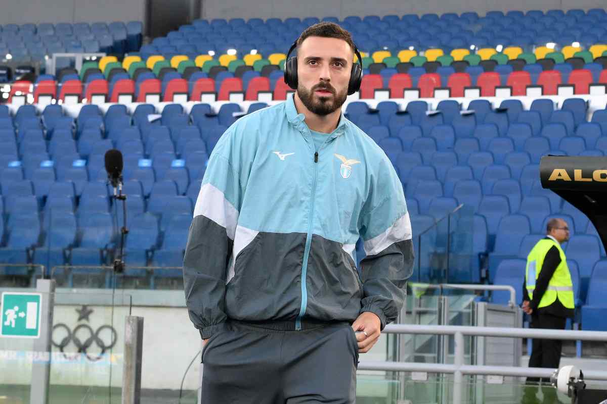 Mario Gila prima della gara col Verona allo stadio Olimpico