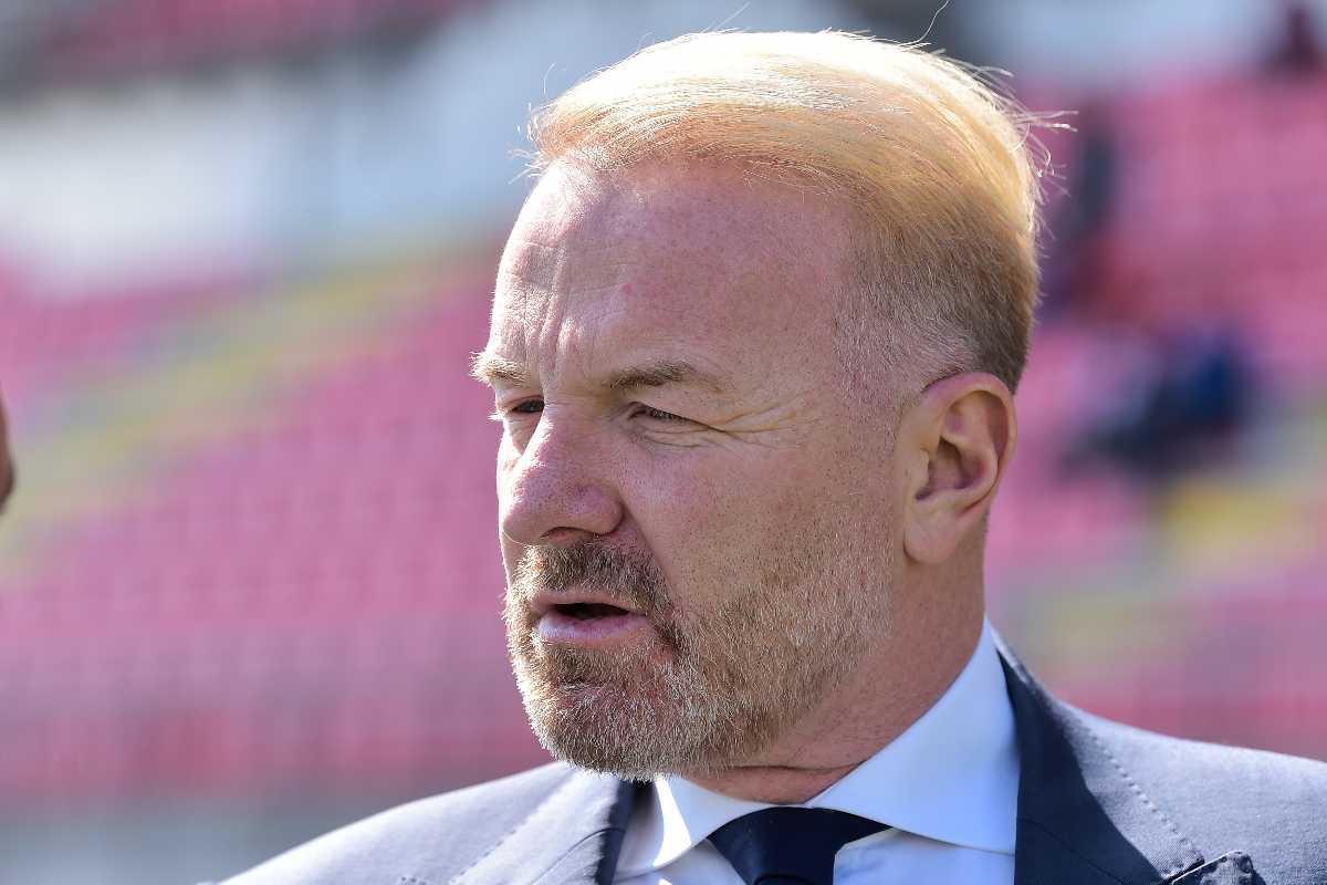 Il direttore sportivo Tare in attesa di una trattativa