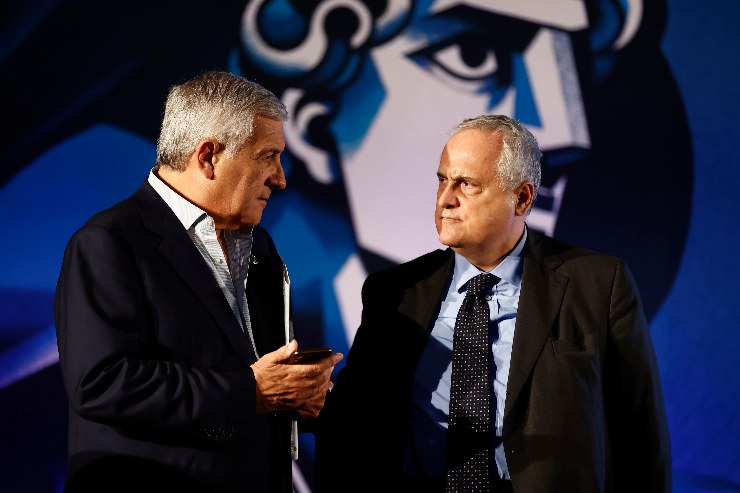 Il presidente Lotito con il ministro Tajani a una conferenza