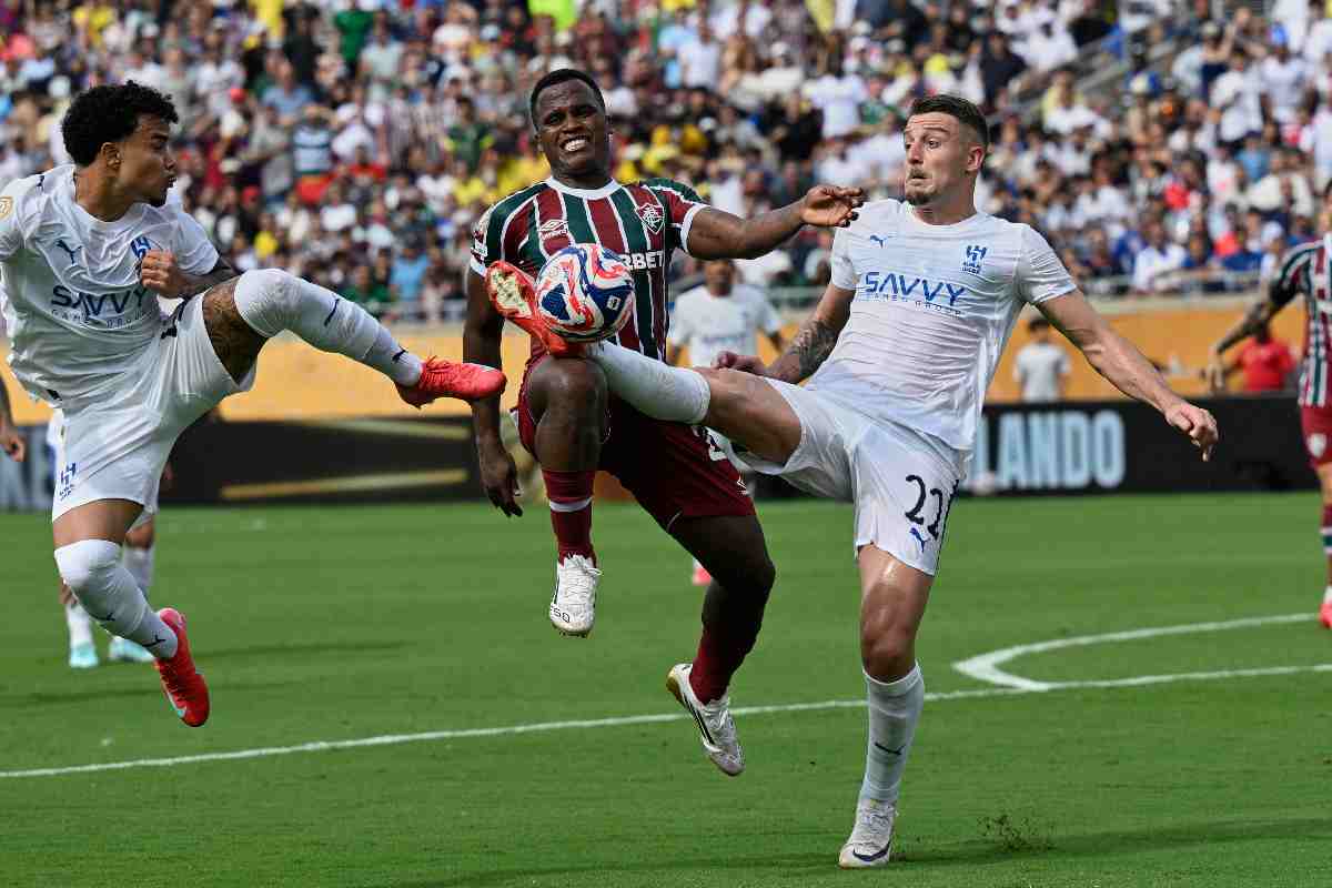 Sergej Milinkovic-Savic durante una gara del mondiale per club