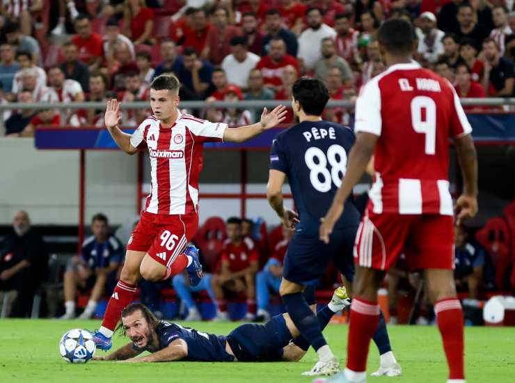 Mouzakitis durante una partita