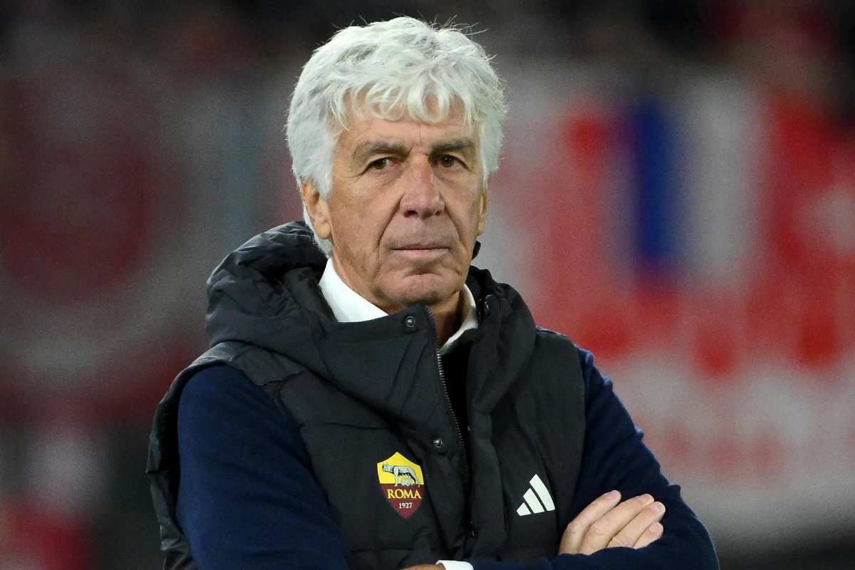 Gian Piero Gasperini pensieroso e preoccupato