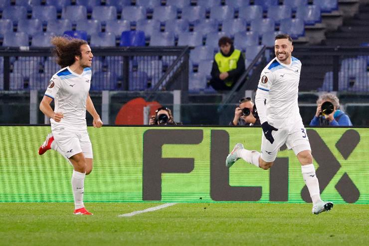 Mario Gila che esulta dopo un gol con la Lazio