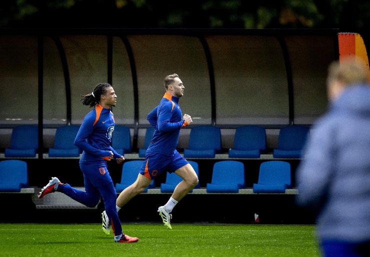 Teun Koopmeiners durante un allenamento con l'Olanda