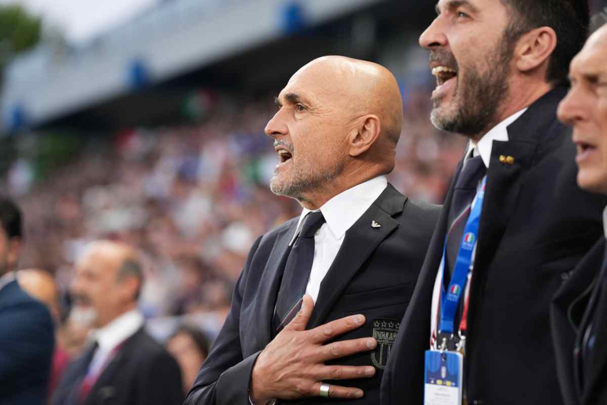 Spalletti canta l'inno