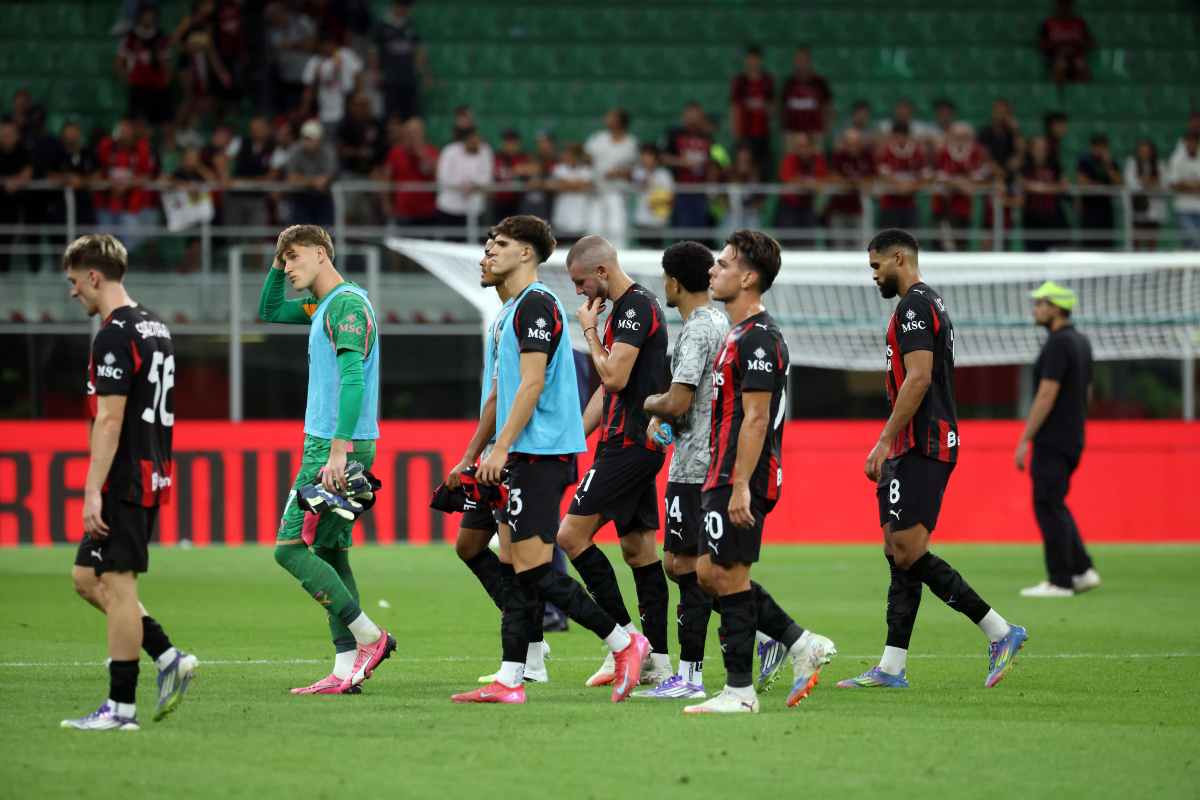 Calciatori del Milan delusi