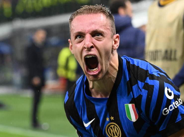 Frattesi esulta dopo una rete