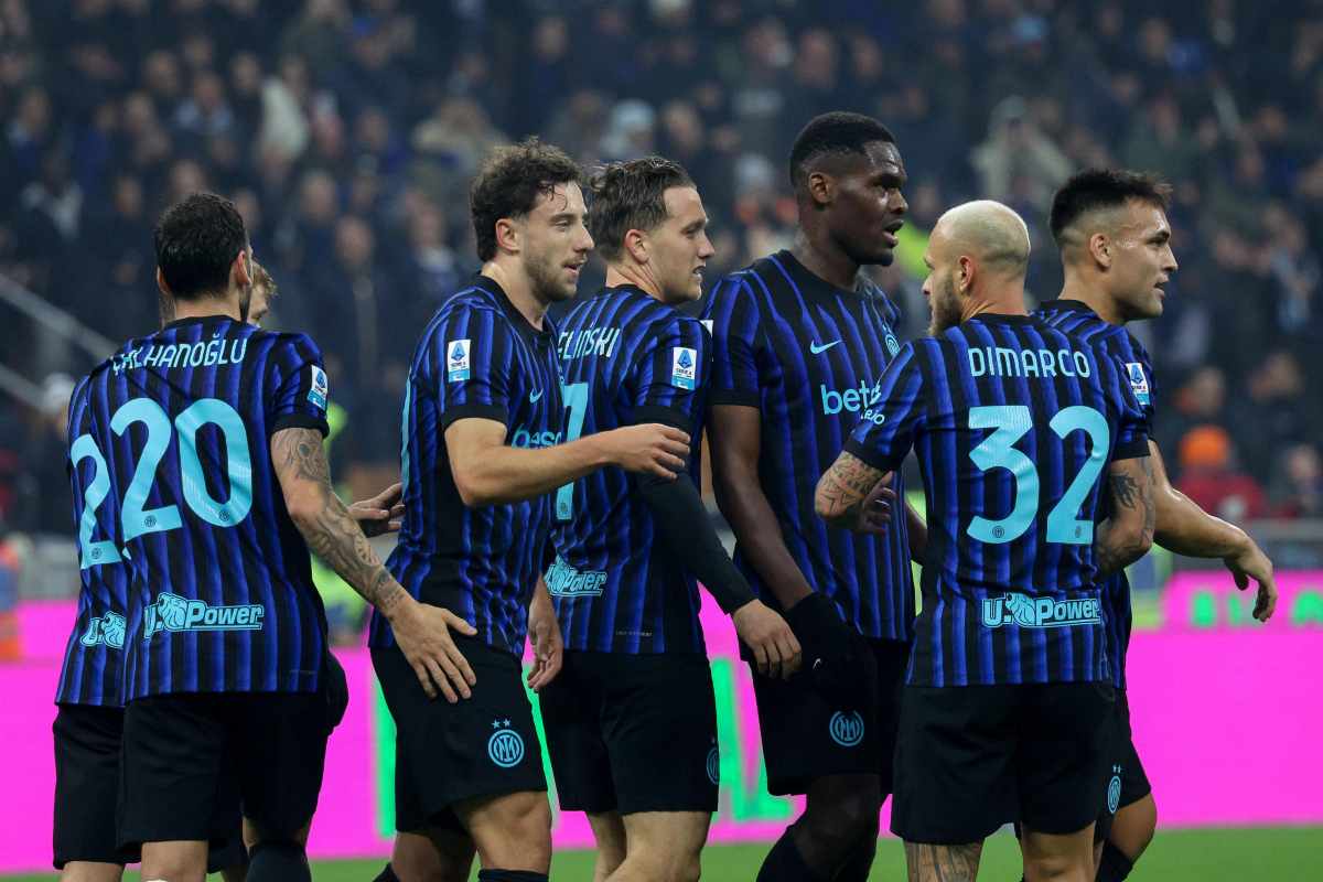 Giocatori dell'Inter che esultano