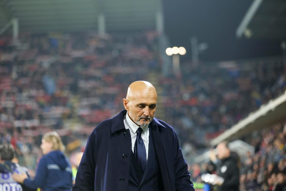 Luciano Spalletti a capo chino allo Zini di Cremona