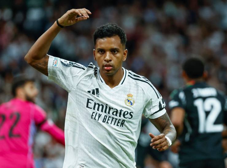 Rodrygo esulta dopo una rete