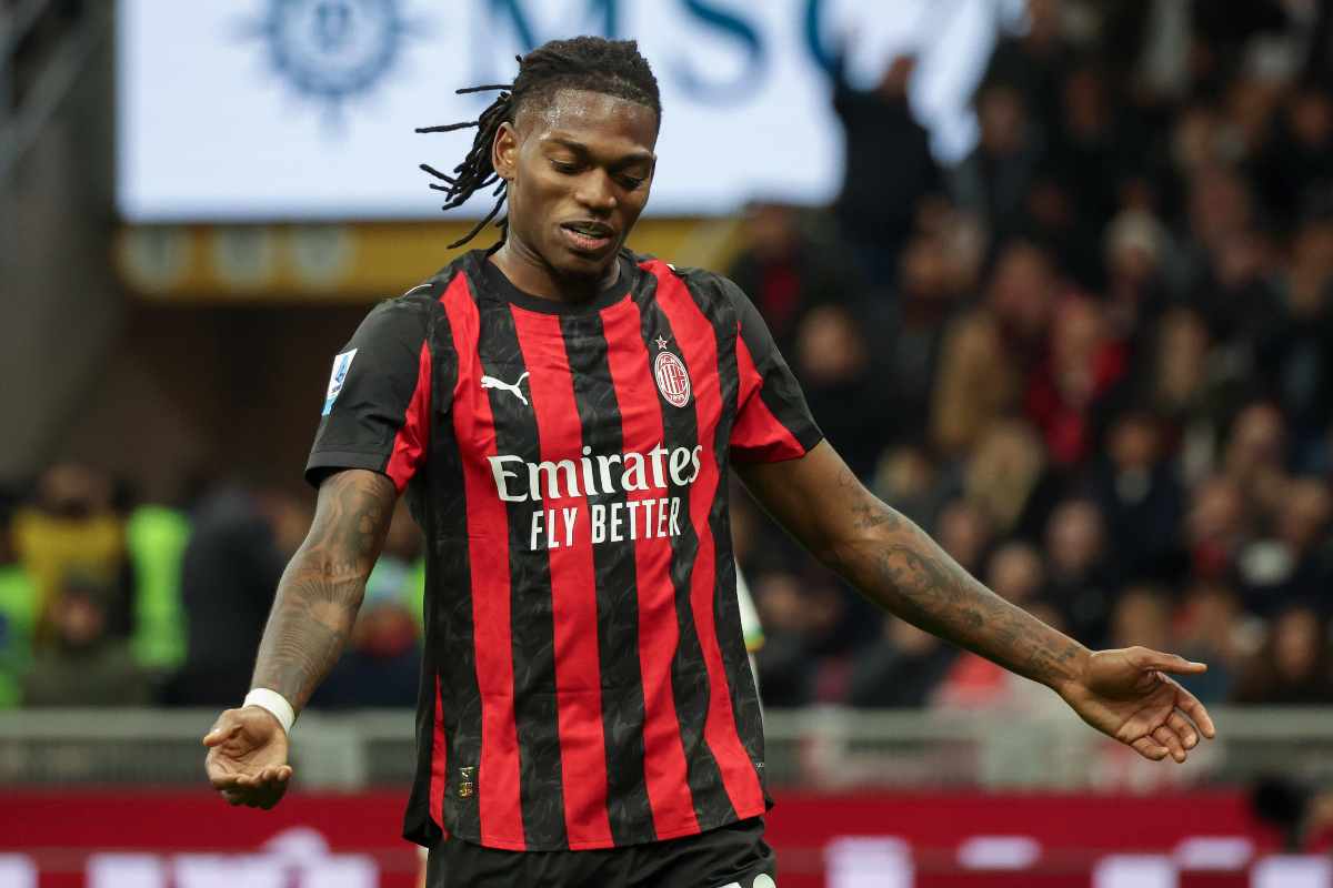 Rafa Leao dopo aver sbagliato un gol davanti al portiere