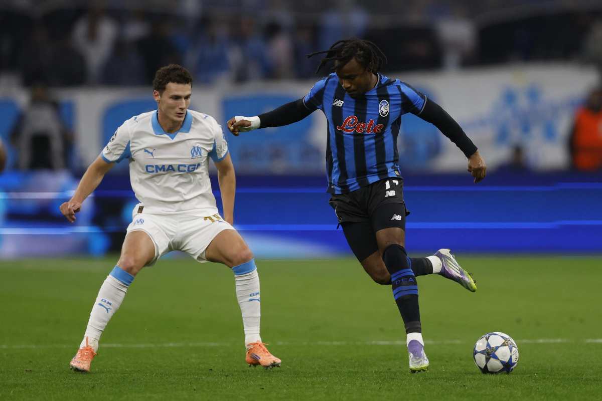 Ademola Lookman impegnato nella gara di Champions col Marsiglia