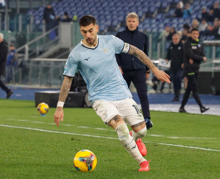 L'esterno della Lazio Zaccagni mentre si invola verso la porta