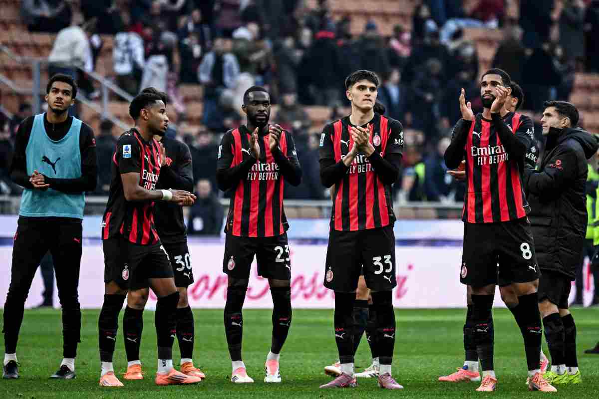 I giocatori del Milan alla fine della gara col Sassuolo