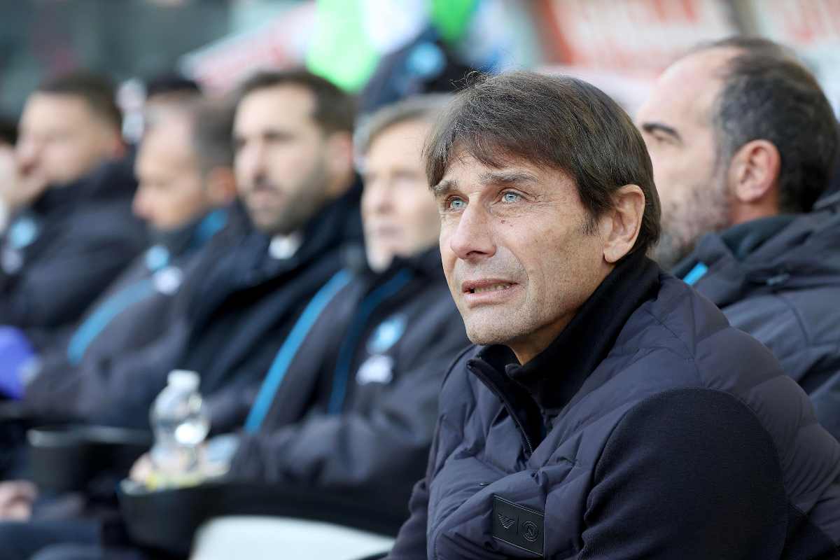 Il tecnico del Napoli Antonio Conte poco prima della gara con l'Udinese