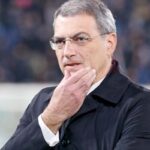 Il direttore generale della Juventus Comolli mentre riflette sul da farsi prima di una gara di Champions