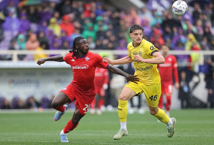 Kean mentre cerca di arrivare a un pallone durante la gara col Parma
